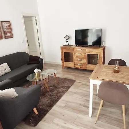 Apartamento 'Mini Jungle' En El Corazon De Cádiz Exterior photo